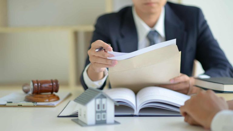 lawyer providing legal advice on real estate